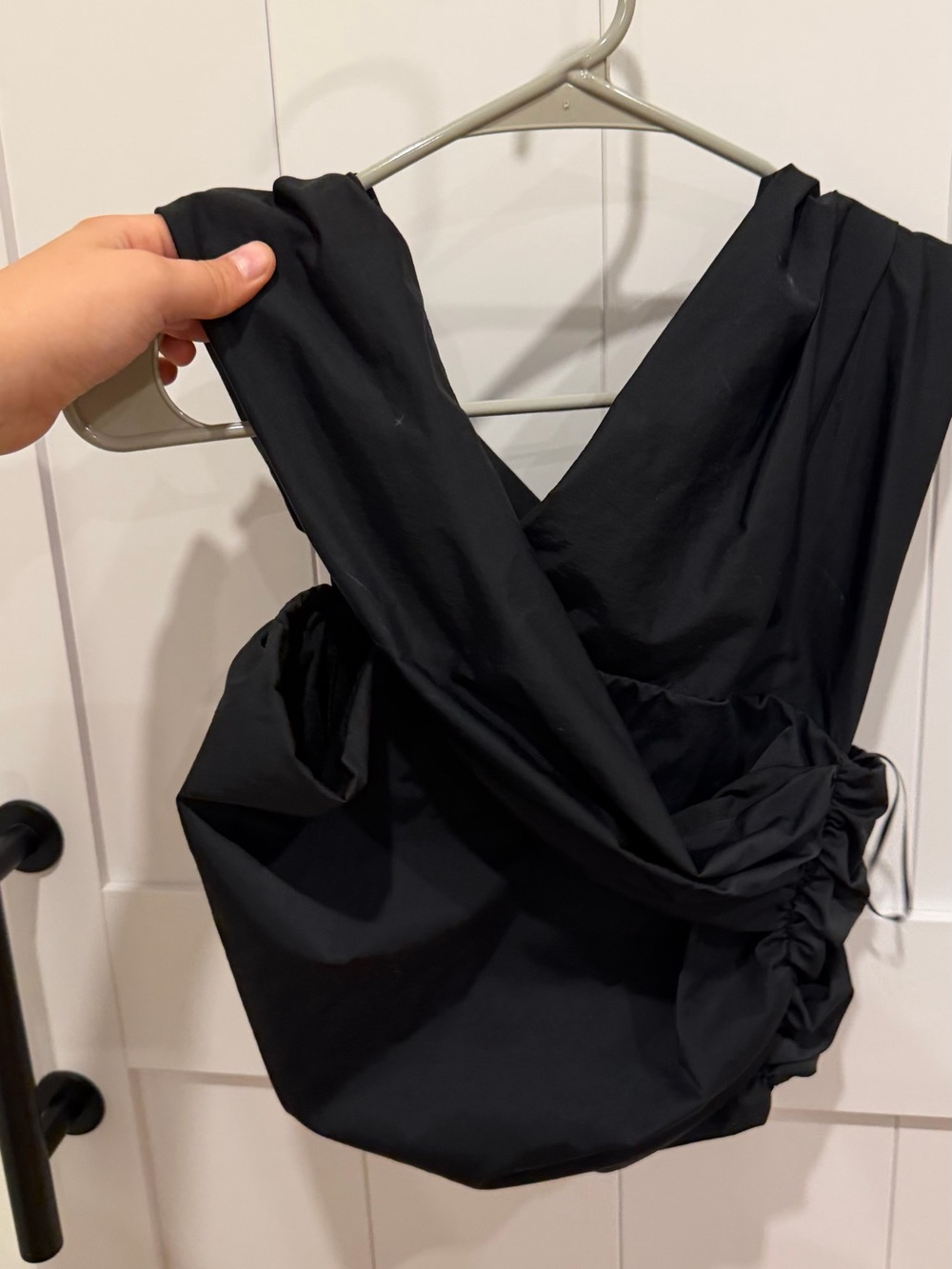 Banana Republic Black One-Shoulder Ruched Crop Top